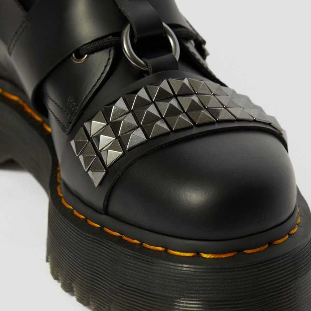 Botas de plataforma con tachuelas Jadon Dr. Martens