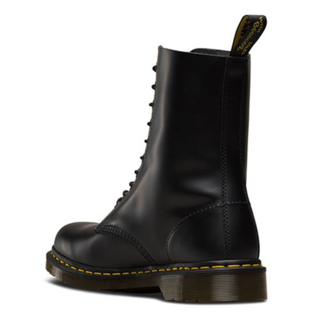 Bota Dr. Martens 1490 em Preto